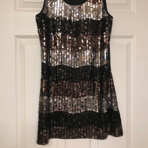 Rhinestone tank top - Picture 3 of 4